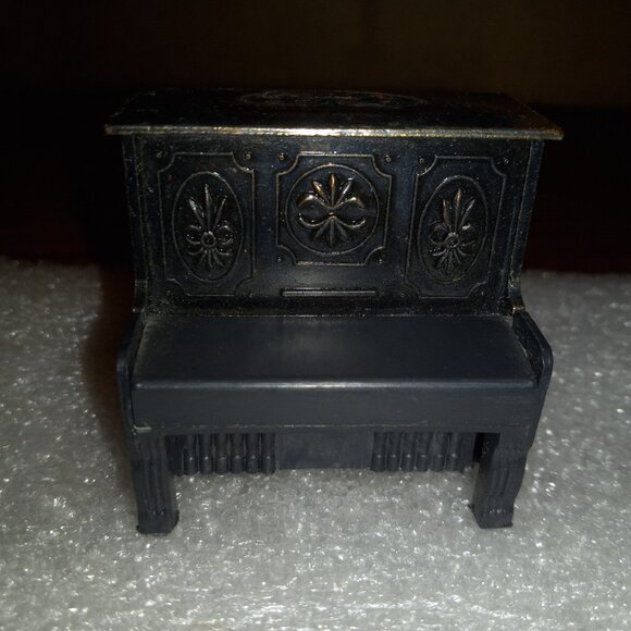 Miniature Mini Piano Vintage Pencil Sharpener Die Cast - Picture 3 of 8
